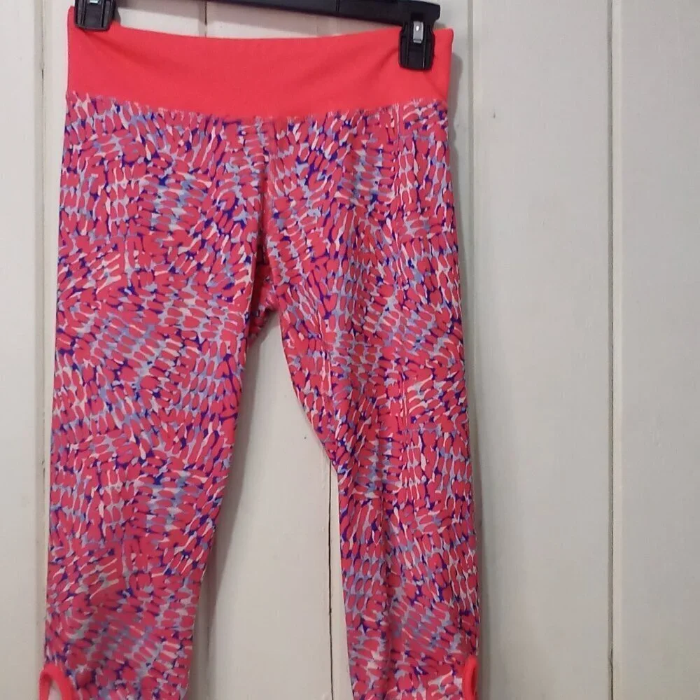 Old Navy Active Capri Leggings Girls L 10-12 Athletic Pattern Pink Blue